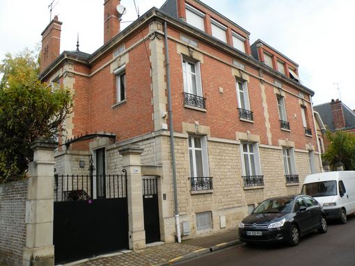  belle maison en brique et pierre, rue Pierre Gauthier
